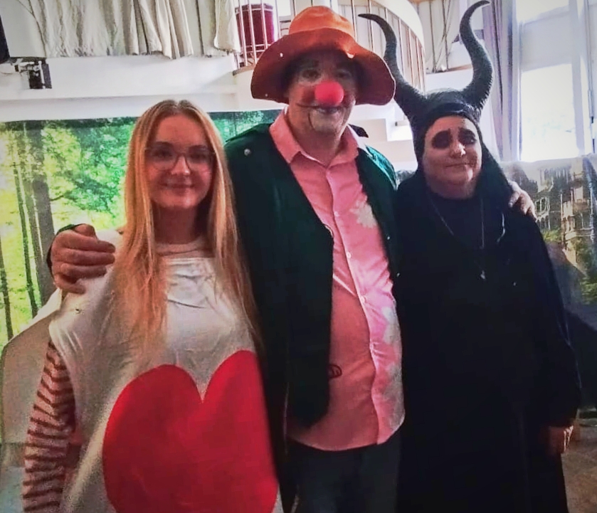 CDie Wache der roten Königin,Clown Saschi und die böse Königin